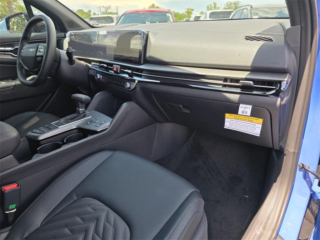 new 2026 Kia Sportage car, priced at $38,995