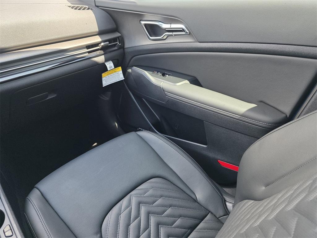 new 2026 Kia Sportage car, priced at $38,995