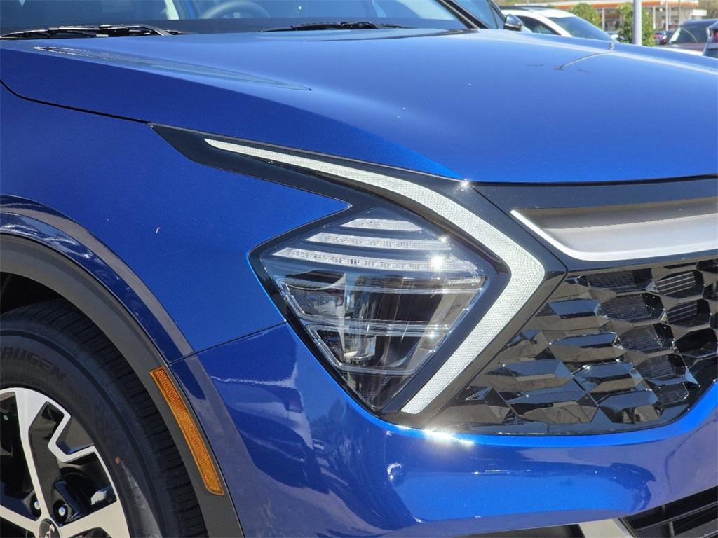 new 2025 Kia Sportage car, priced at $31,255