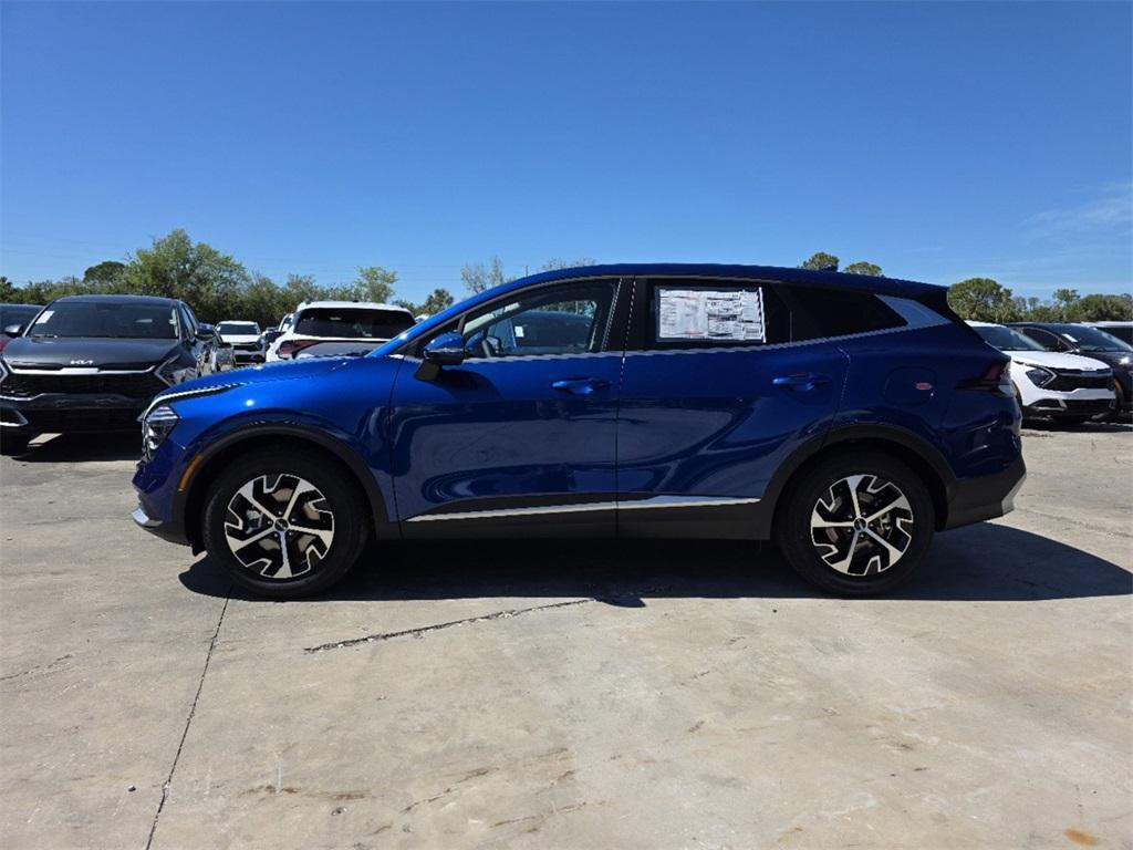 new 2025 Kia Sportage car, priced at $31,255