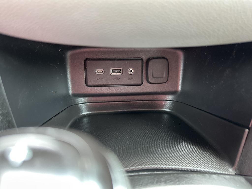 used 2020 Chevrolet Equinox car, priced at $13,997