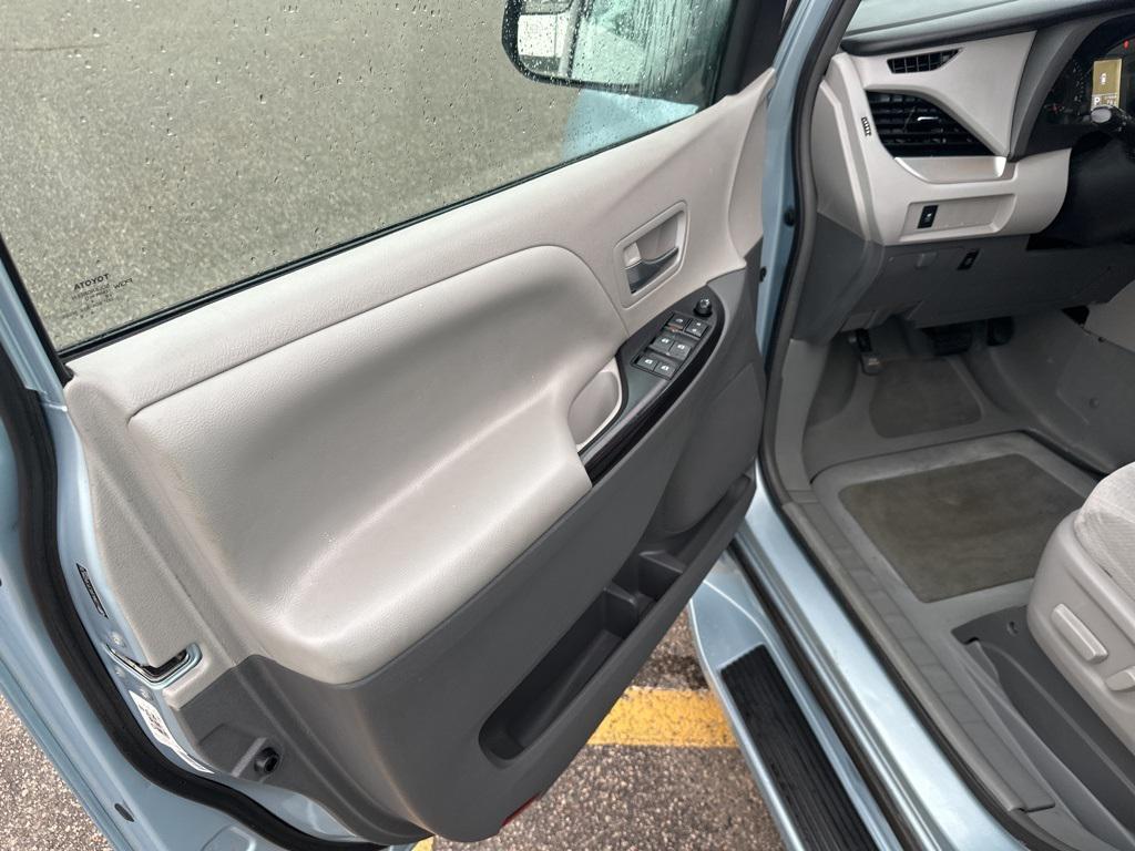 used 2015 Toyota Sienna car, priced at $34,999