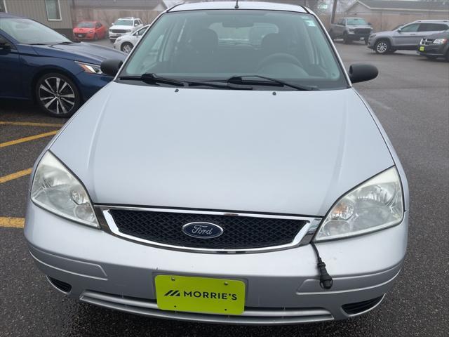 used 2007 Ford Focus car, priced at $2,998