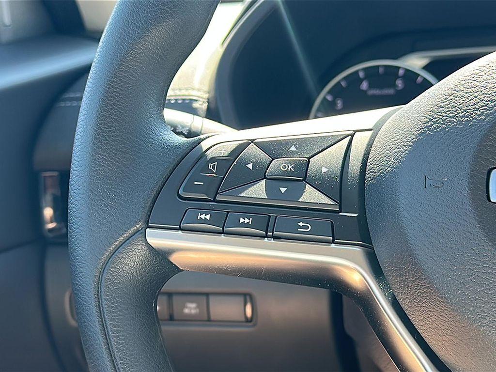 new 2025 Nissan Sentra car, priced at $22,035