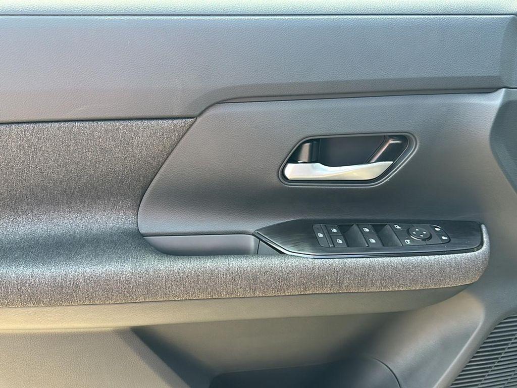 new 2025 Nissan Kicks car, priced at $24,512