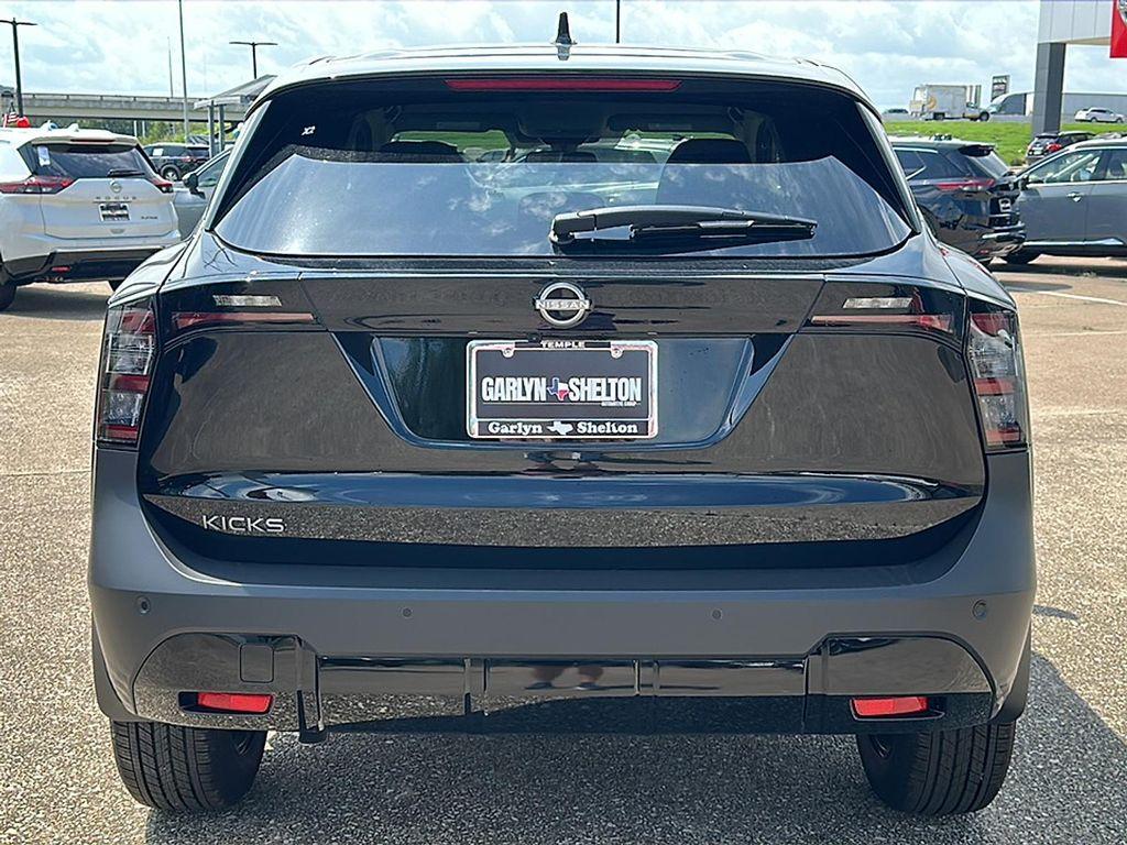 new 2025 Nissan Kicks car, priced at $24,512