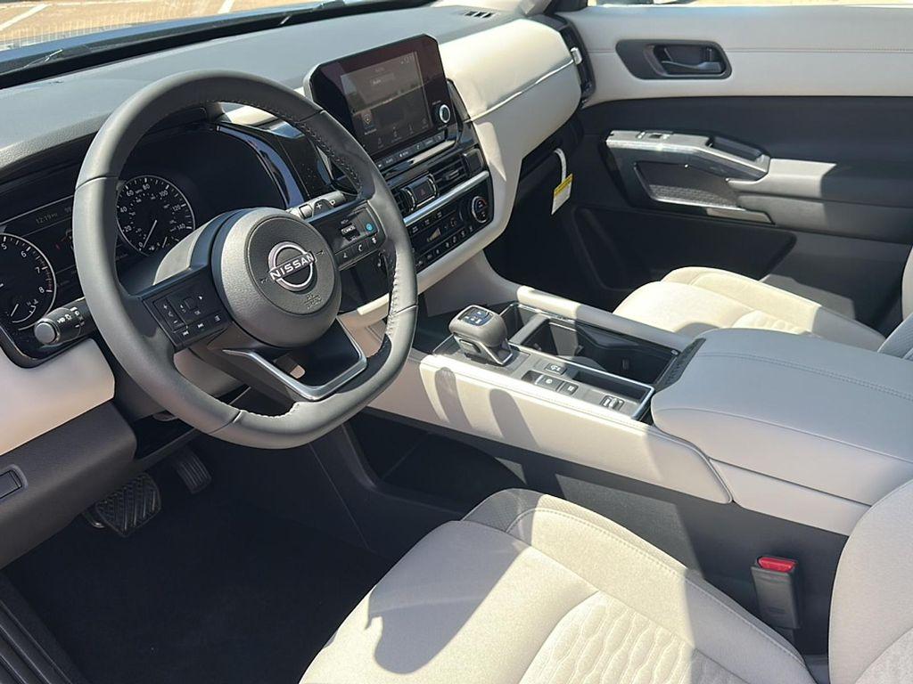 new 2025 Nissan Pathfinder car, priced at $39,026