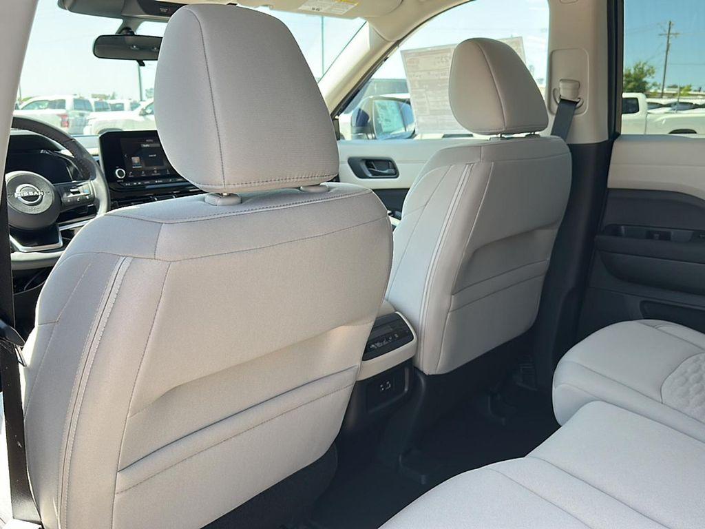 new 2025 Nissan Pathfinder car, priced at $39,026