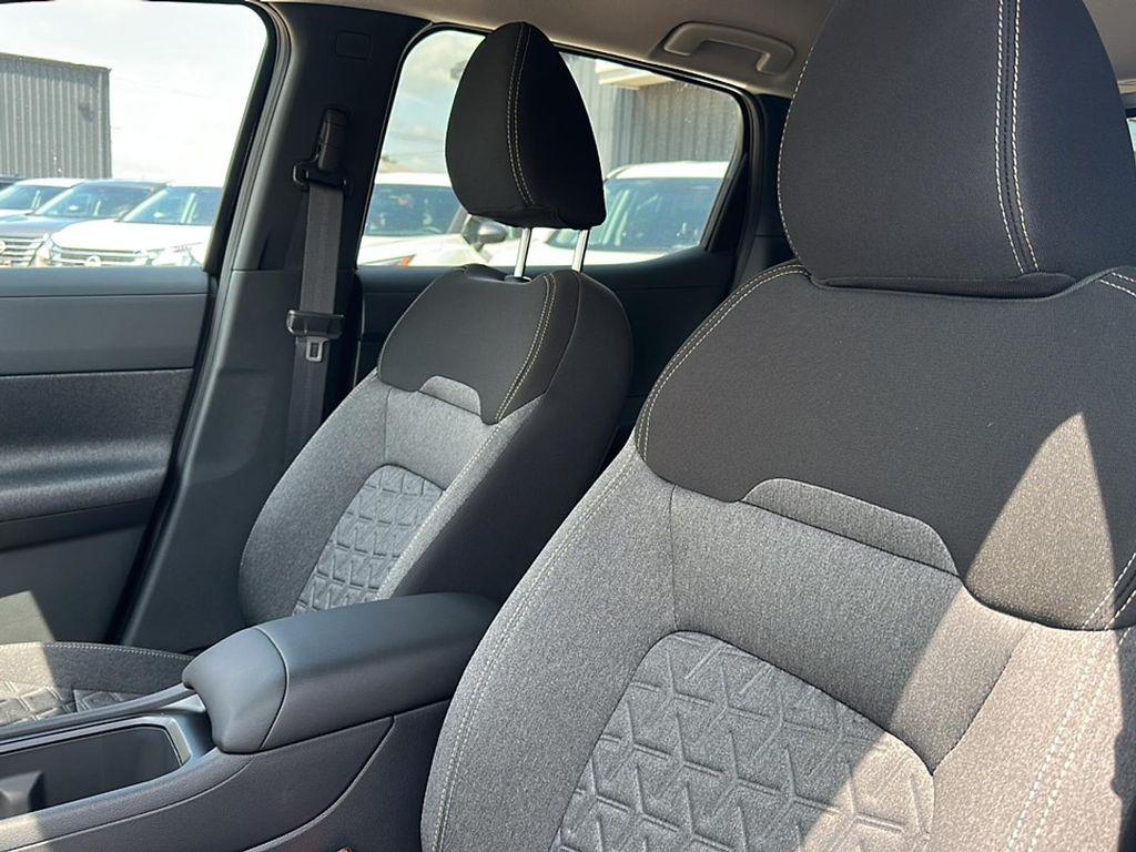 new 2025 Nissan Kicks car, priced at $24,788