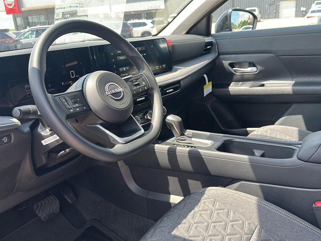 new 2025 Nissan Kicks car, priced at $24,788