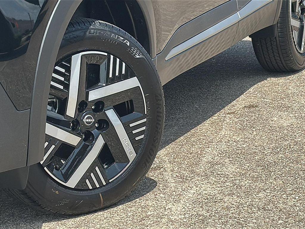 new 2025 Nissan Kicks car, priced at $24,788
