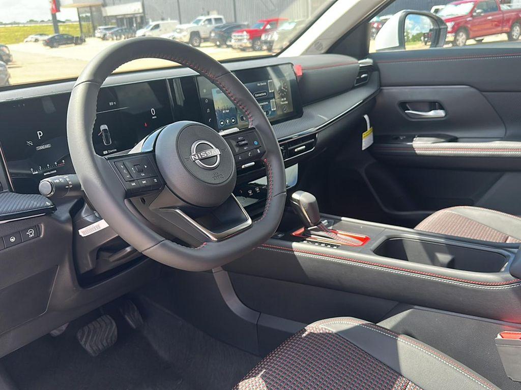 new 2025 Nissan Kicks car, priced at $27,626