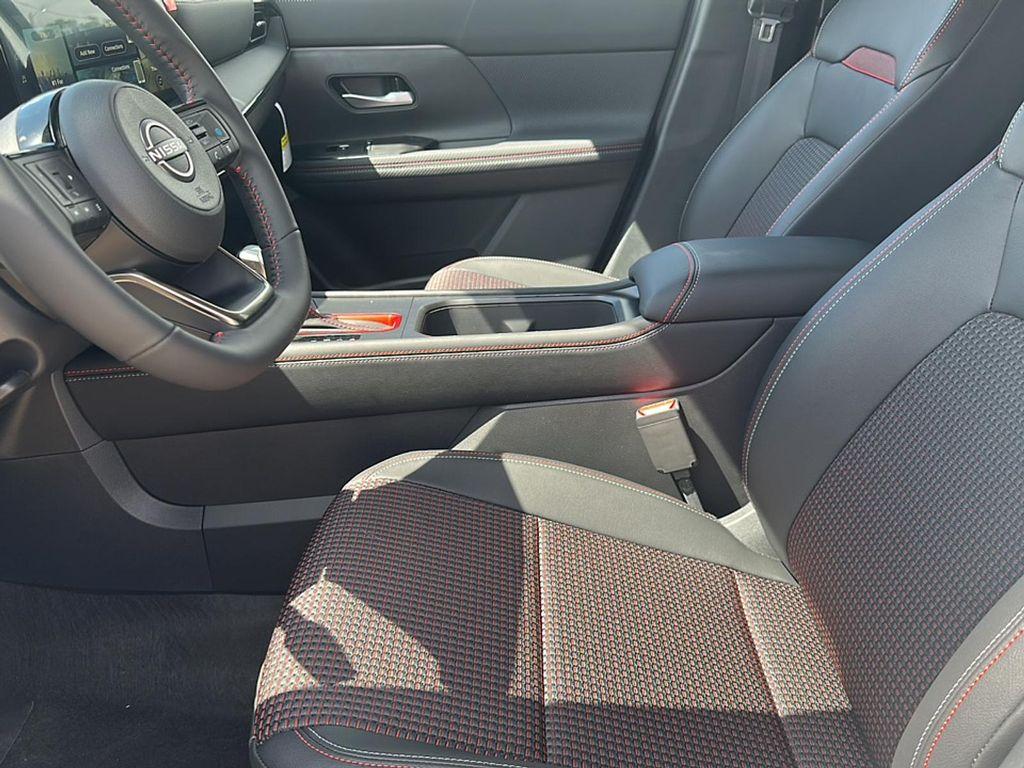 new 2025 Nissan Kicks car, priced at $27,626