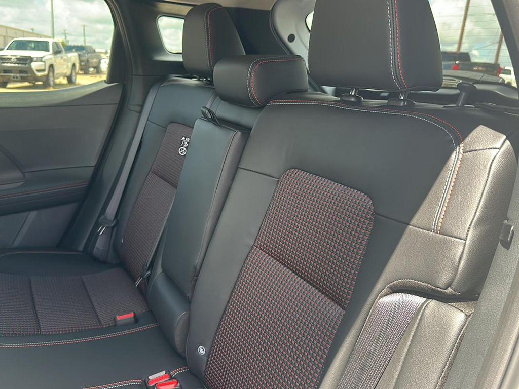 new 2025 Nissan Kicks car, priced at $27,626