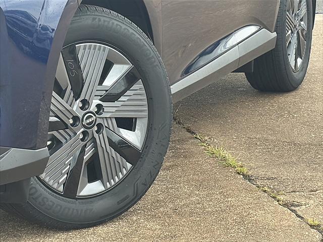 new 2025 Nissan Murano car, priced at $45,205
