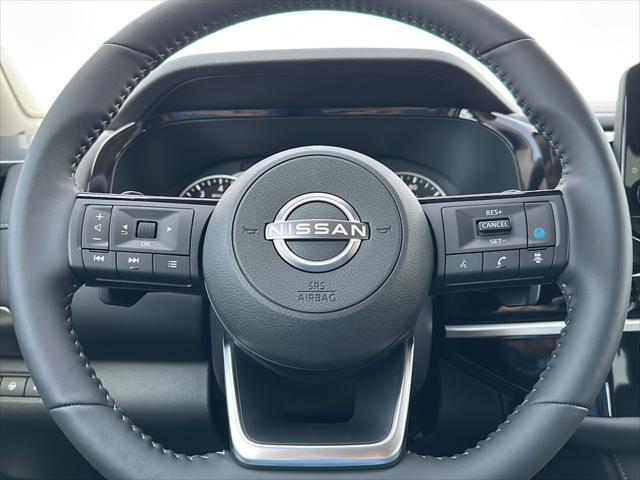 new 2025 Nissan Pathfinder car, priced at $44,677