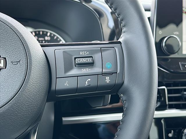 new 2025 Nissan Pathfinder car, priced at $44,677