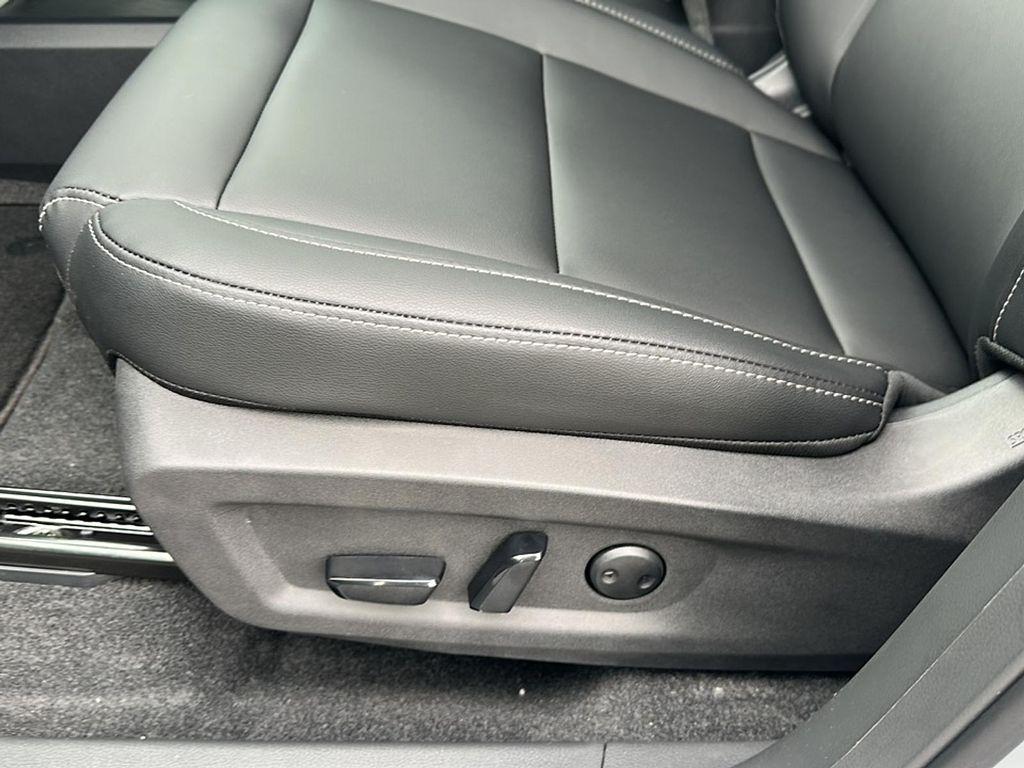 new 2025 Nissan Murano car, priced at $47,615