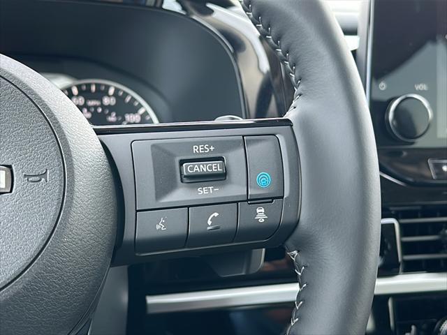 new 2025 Nissan Pathfinder car, priced at $40,994