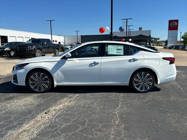 new 2025 Nissan Altima car, priced at $33,904