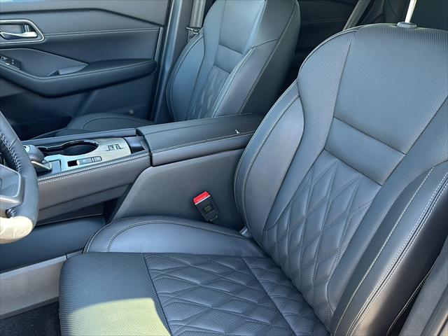 new 2025 Nissan Rogue car, priced at $44,077