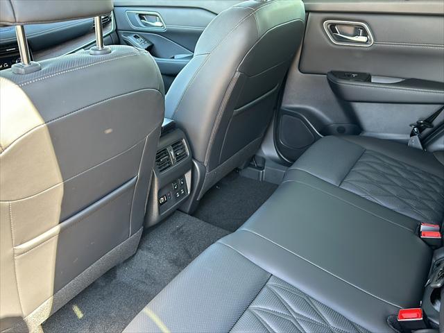 new 2025 Nissan Rogue car, priced at $44,077