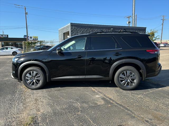 new 2025 Nissan Pathfinder car, priced at $40,290