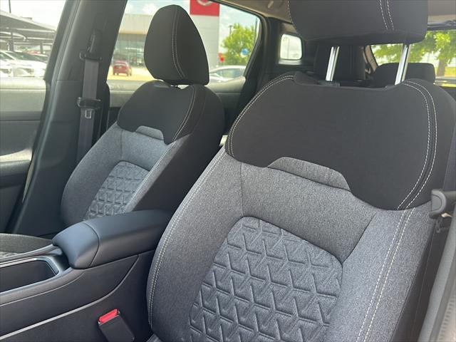 new 2025 Nissan Kicks car, priced at $24,638