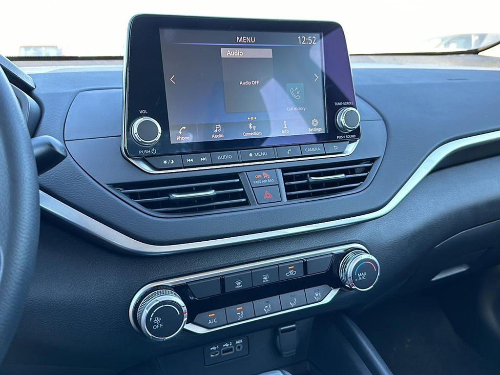 new 2025 Nissan Altima car, priced at $26,402