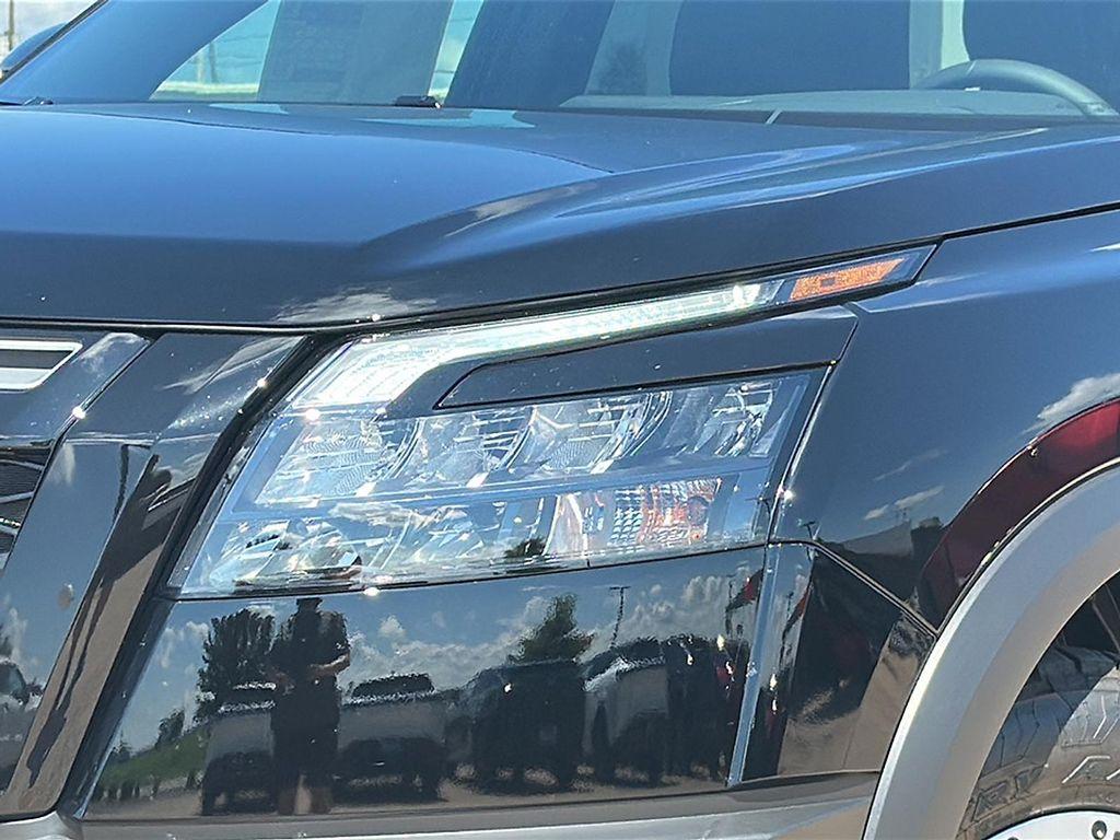 new 2025 Nissan Pathfinder car, priced at $38,618