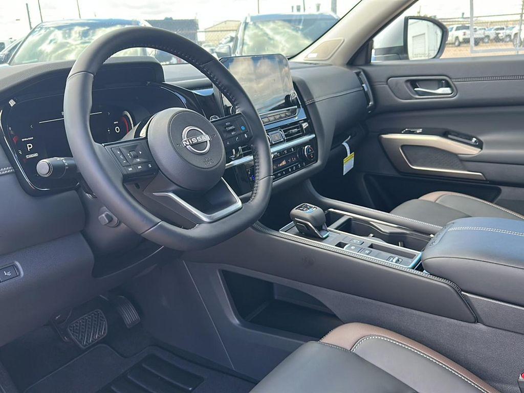 new 2025 Nissan Pathfinder car, priced at $48,171