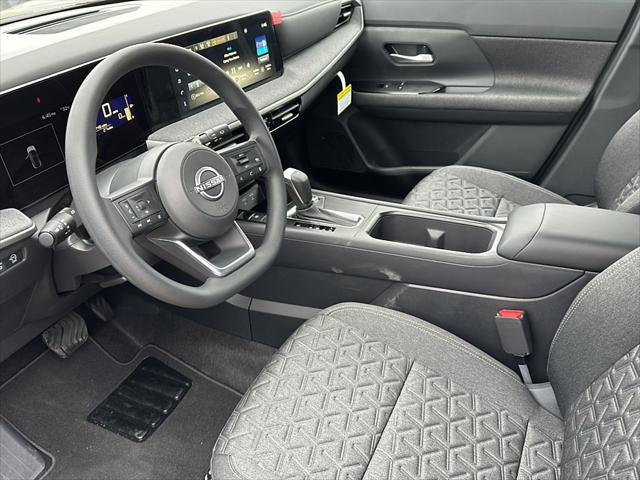 new 2025 Nissan Kicks car, priced at $27,182