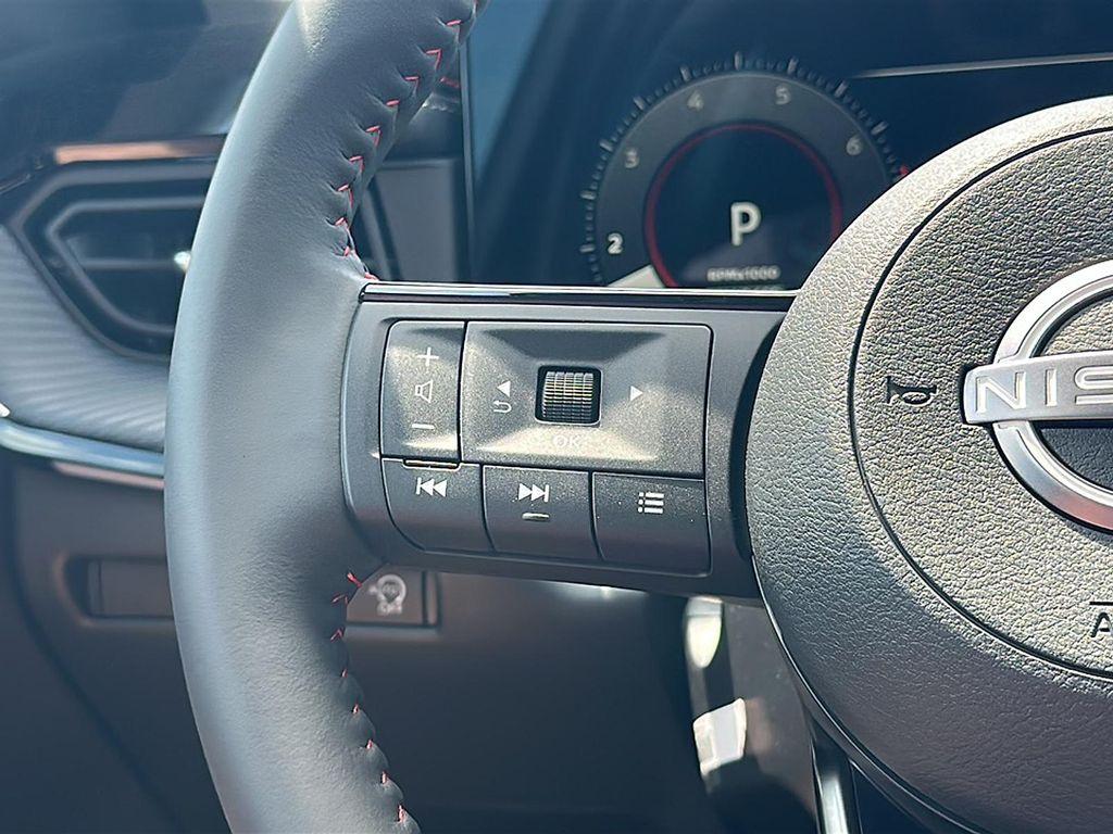new 2025 Nissan Kicks car, priced at $27,746