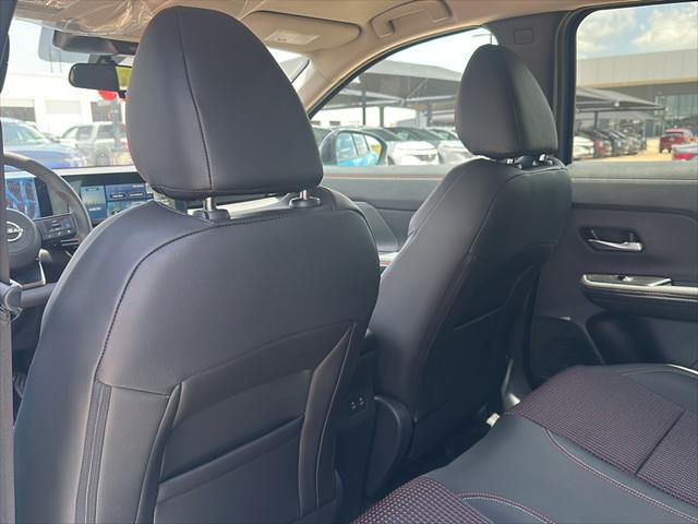 new 2025 Nissan Kicks car, priced at $28,189