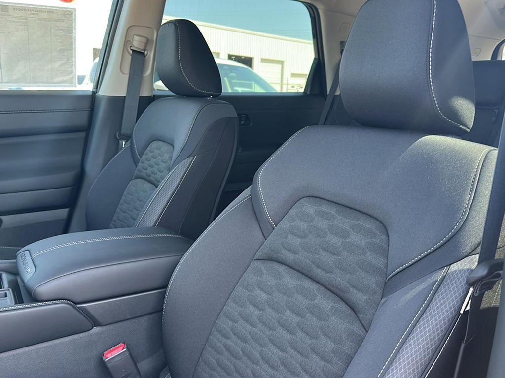 new 2025 Nissan Pathfinder car, priced at $30,841