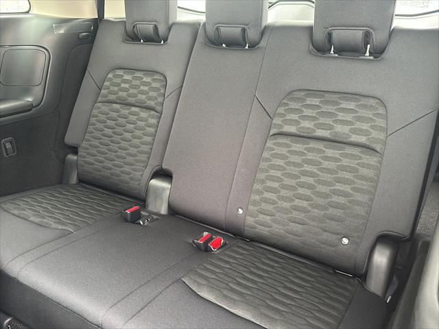 new 2025 Nissan Pathfinder car, priced at $40,706