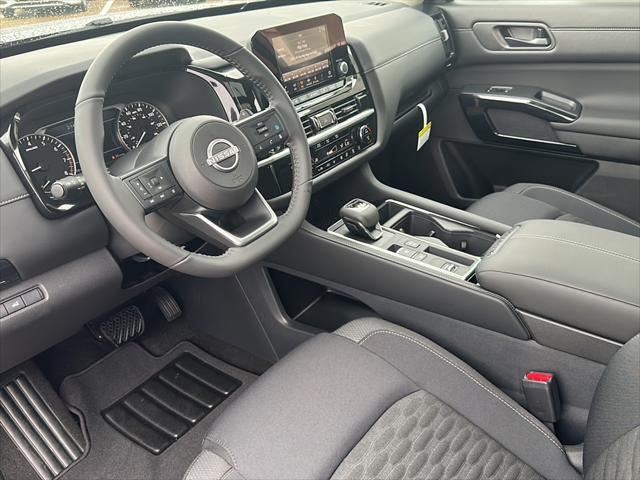 new 2025 Nissan Pathfinder car, priced at $40,706