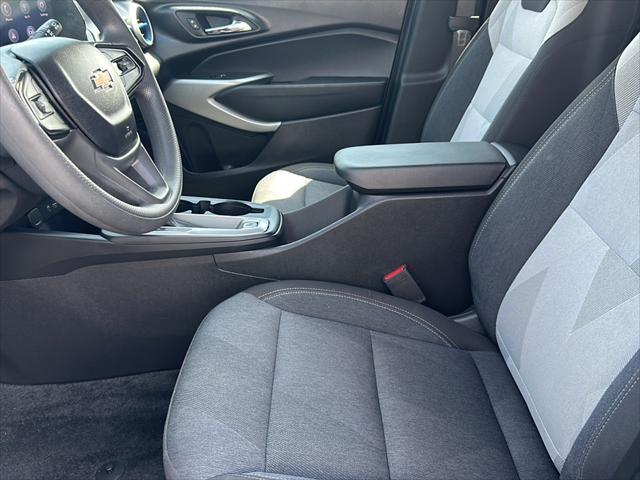 used 2024 Chevrolet Trax car, priced at $23,998