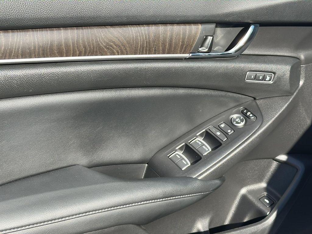 used 2021 Honda Accord Hybrid car, priced at $18,995