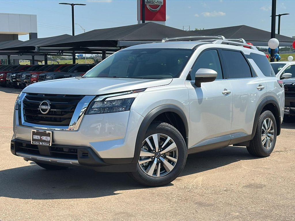 new 2025 Nissan Pathfinder car, priced at $36,755