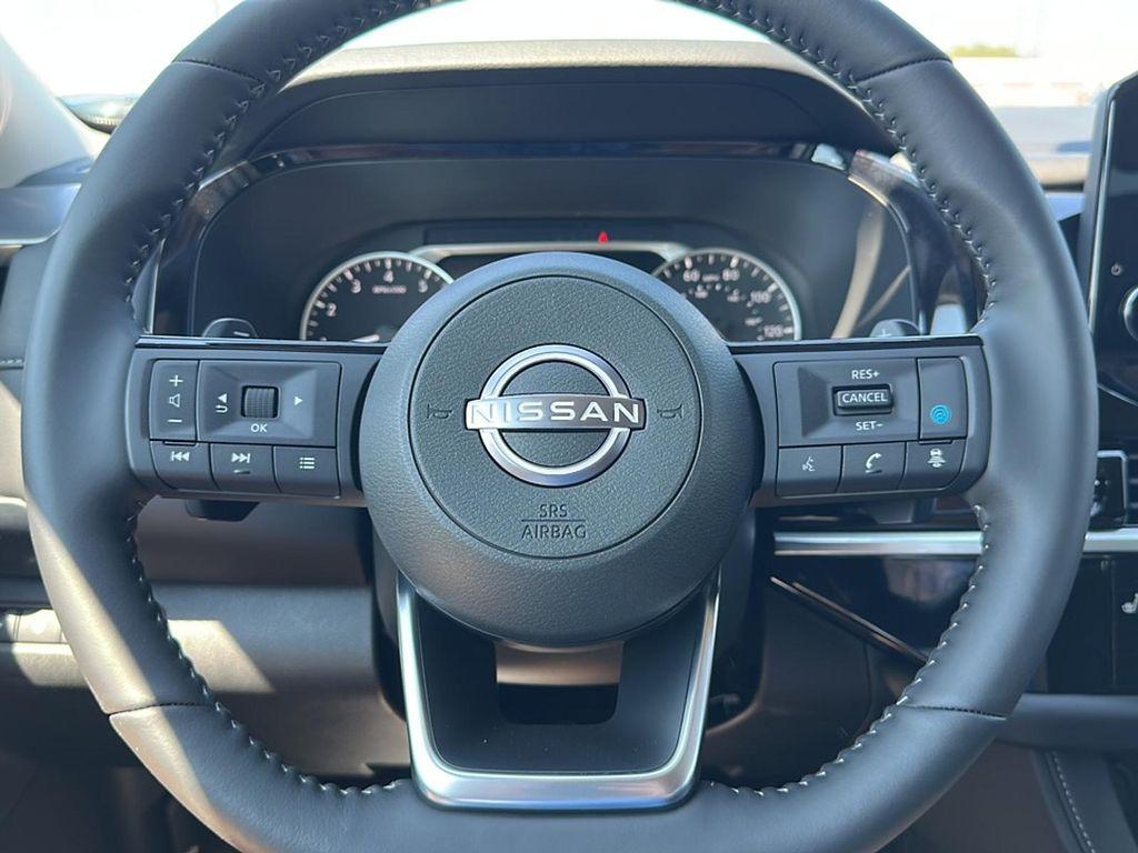 new 2025 Nissan Pathfinder car, priced at $36,755
