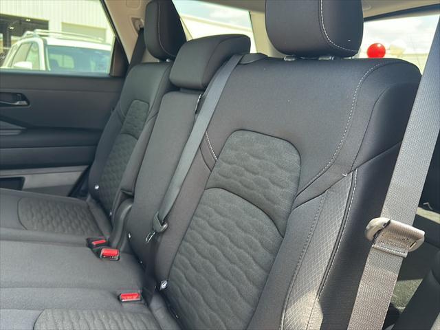 new 2025 Nissan Pathfinder car, priced at $36,028