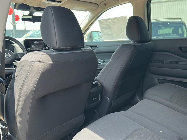 new 2025 Nissan Pathfinder car, priced at $36,028