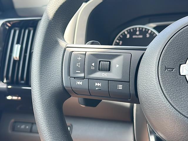new 2025 Nissan Pathfinder car, priced at $36,028