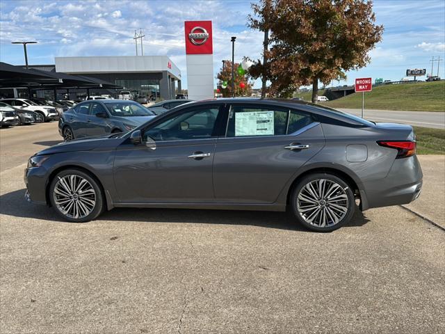 new 2025 Nissan Altima car, priced at $33,508