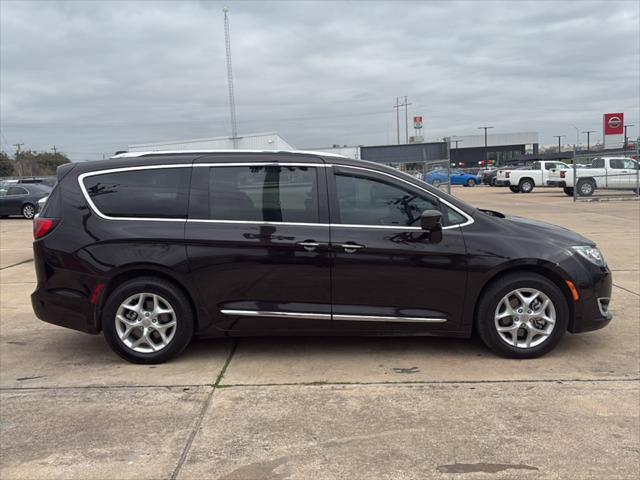 used 2017 Chrysler Pacifica car, priced at $15,995