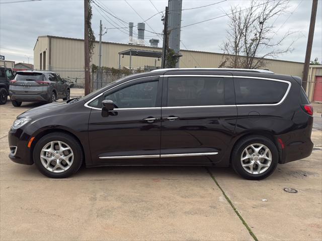 used 2017 Chrysler Pacifica car, priced at $15,995