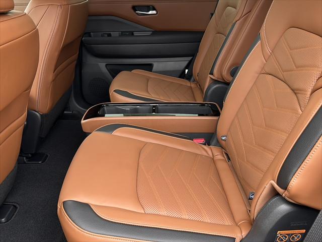 new 2025 Nissan Pathfinder car, priced at $50,624