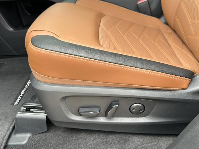 new 2025 Nissan Pathfinder car, priced at $50,624