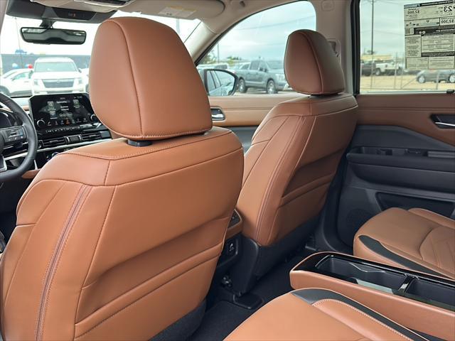 new 2025 Nissan Pathfinder car, priced at $50,624